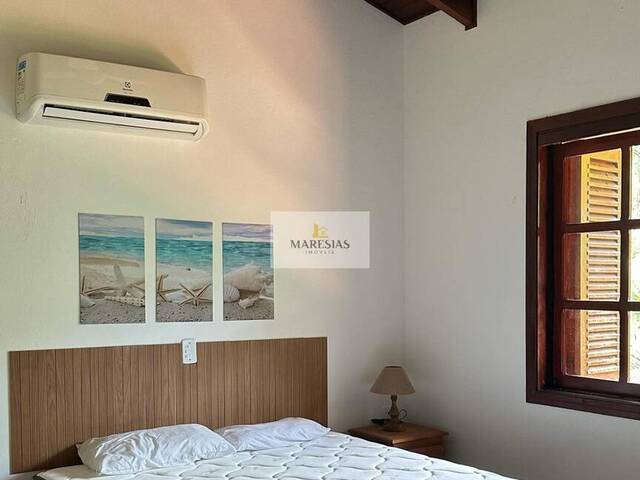 Sobrado para Venda em São Sebastião - 3