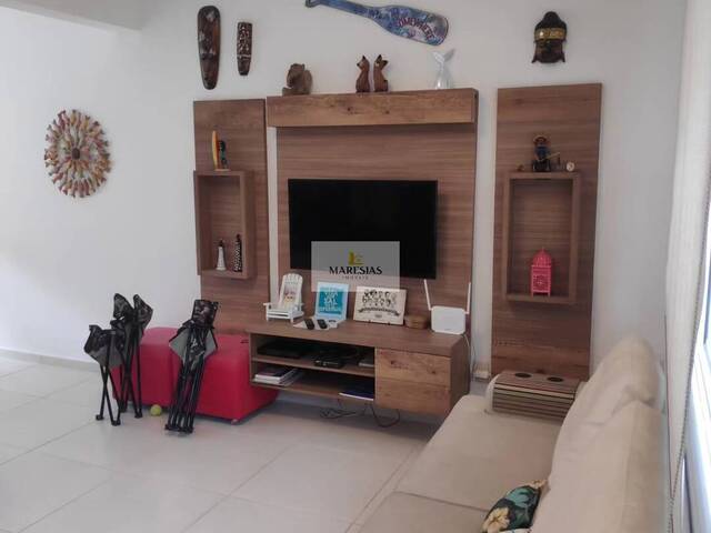 Sobrado para Venda em São Sebastião - 2