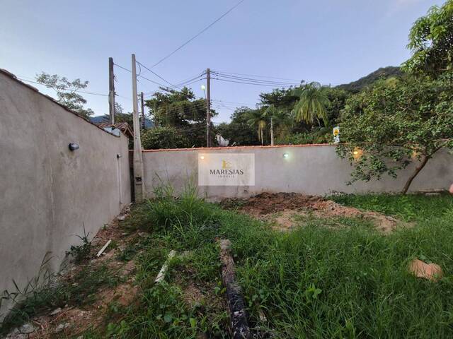 Sobrado para Venda em São Sebastião - 3