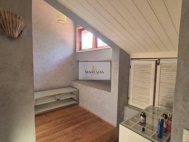 Sobrado para Venda em São Sebastião - 3