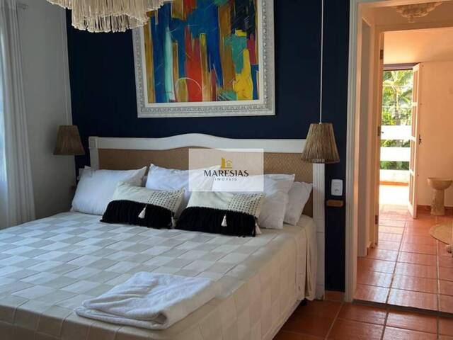 Sobrado para Venda em São Sebastião - 2