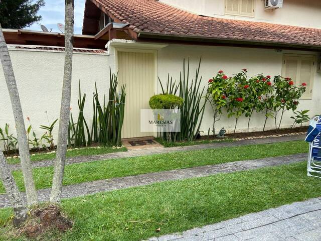 Sobrado para Venda em São Sebastião - 2