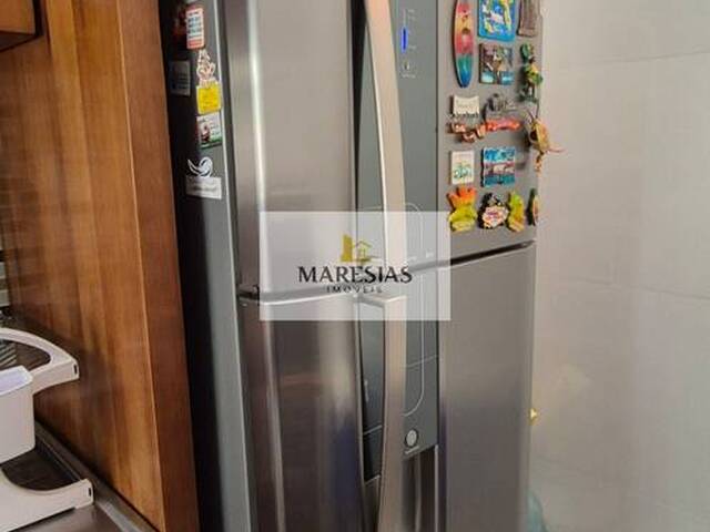 Sobrado para Venda em São Sebastião - 3