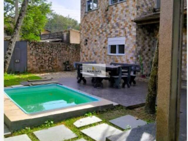 Sobrado para Venda em São Sebastião - 2