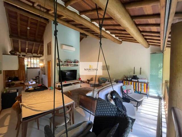 Sobrado para Venda em São Sebastião - 2