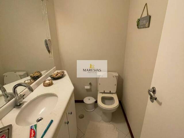 Sobrado para Venda em São Sebastião - 4