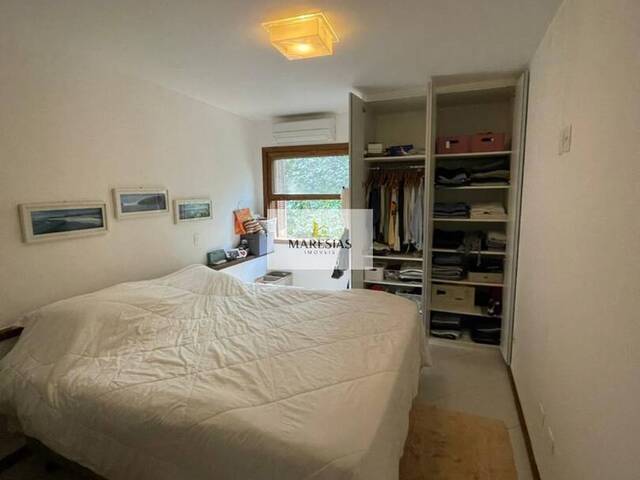 Sobrado para Venda em São Sebastião - 5