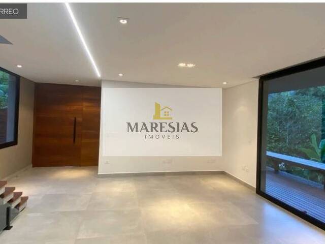 Sobrado para Venda em São Sebastião - 4