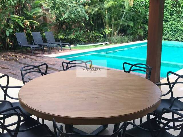 Sobrado para Venda em São Sebastião - 2