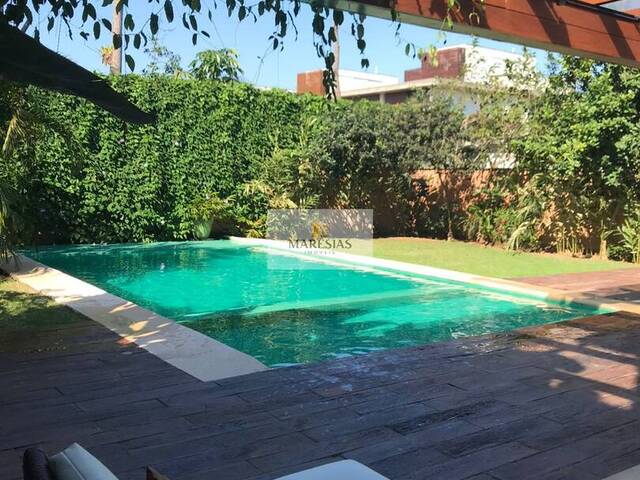 Sobrado para Venda em São Sebastião - 4