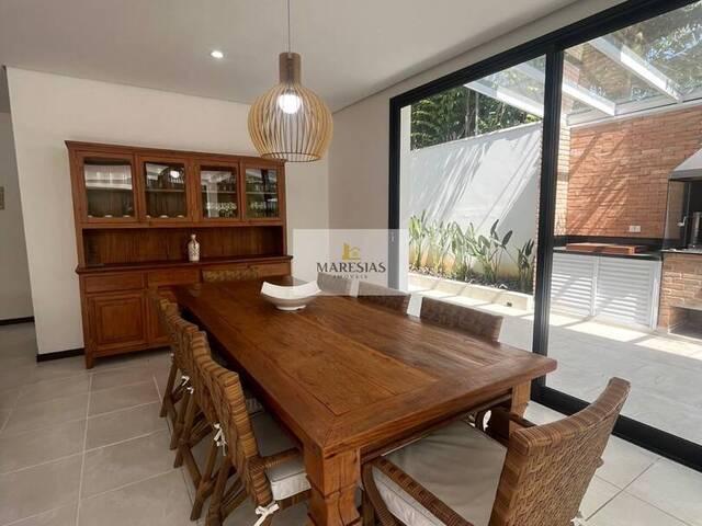 Sobrado para Venda em São Sebastião - 5