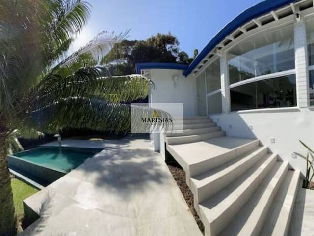 Sobrado para Venda em São Sebastião - 2