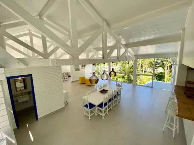 Sobrado para Venda em São Sebastião - 5