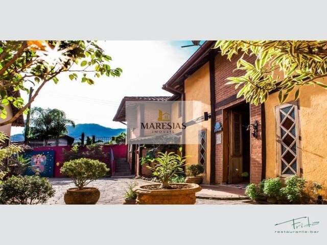 Sobrado para Venda em São Sebastião - 2