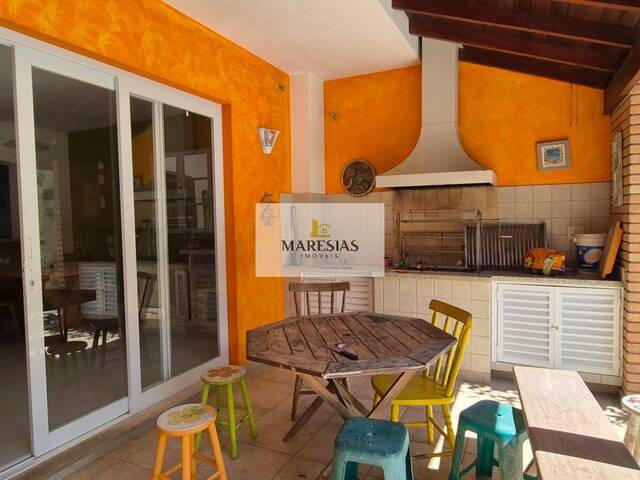 Sobrado para Venda em São Sebastião - 4