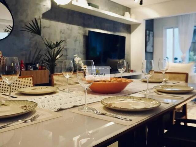 Sobrado para Venda em São Sebastião - 2