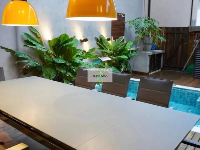 Sobrado para Venda em São Sebastião - 3