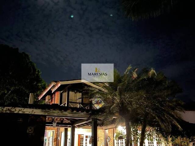 Sobrado para Venda em São Sebastião - 2