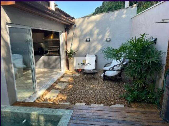 Sobrado para Venda em São Sebastião - 3